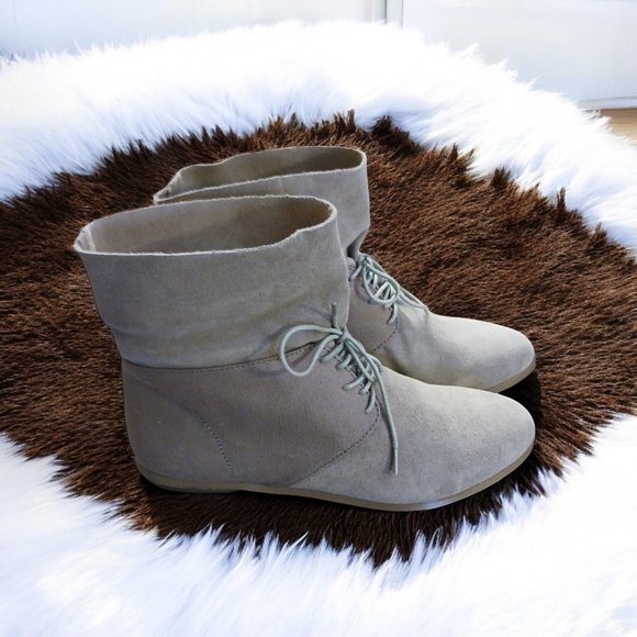 Heidi Klum Women's Dorothy Taupe Suede Lace Up Ankle Boots Booties Size 7.5 NWOT - Picture 10 of 13